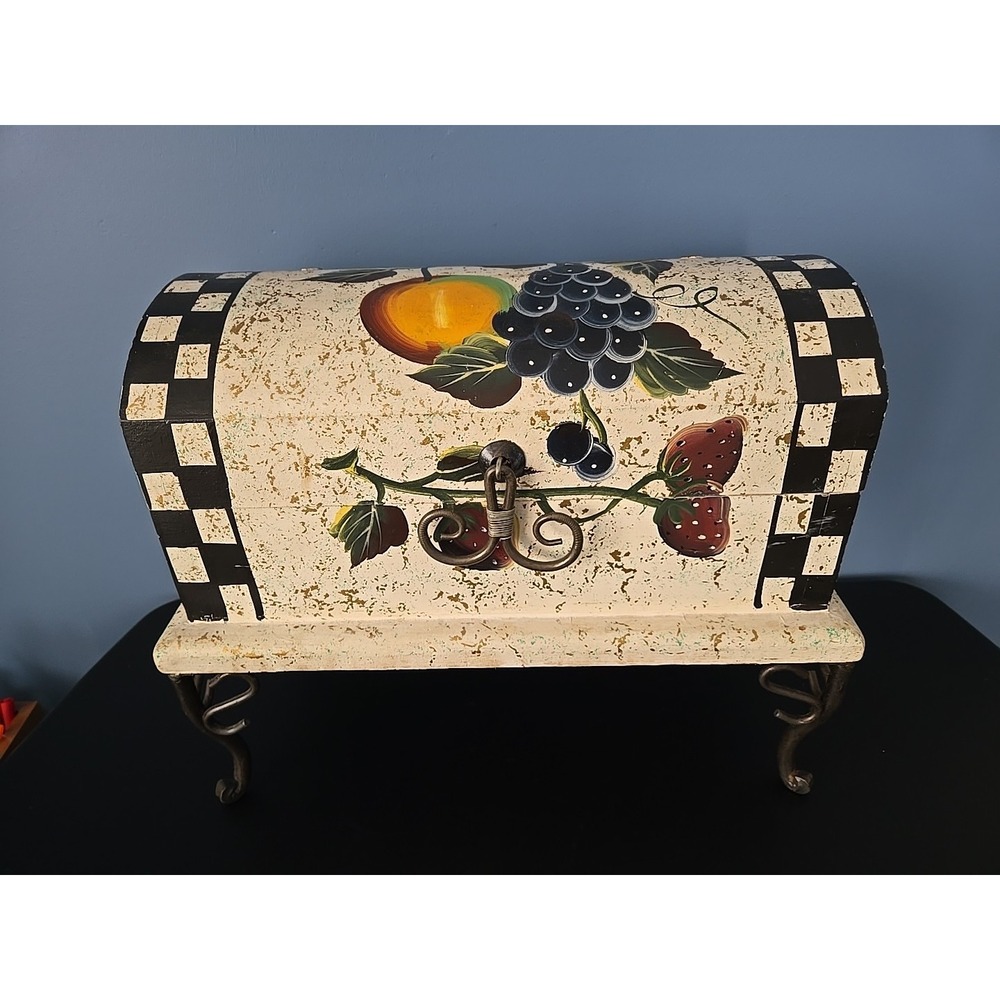 Vintage Wooden Kitchen Storage Box With Metal Legs For Fruits , Counter Top Deco